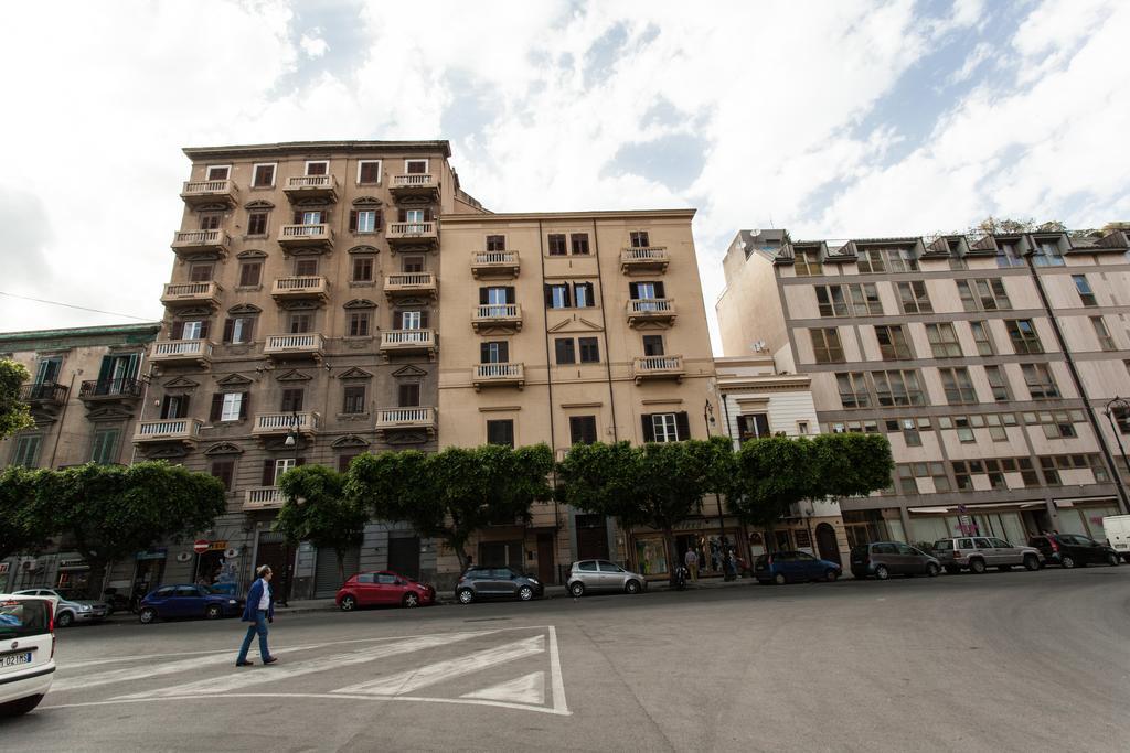 All'Ombra Del Massimo Palermo Exteriör bild
